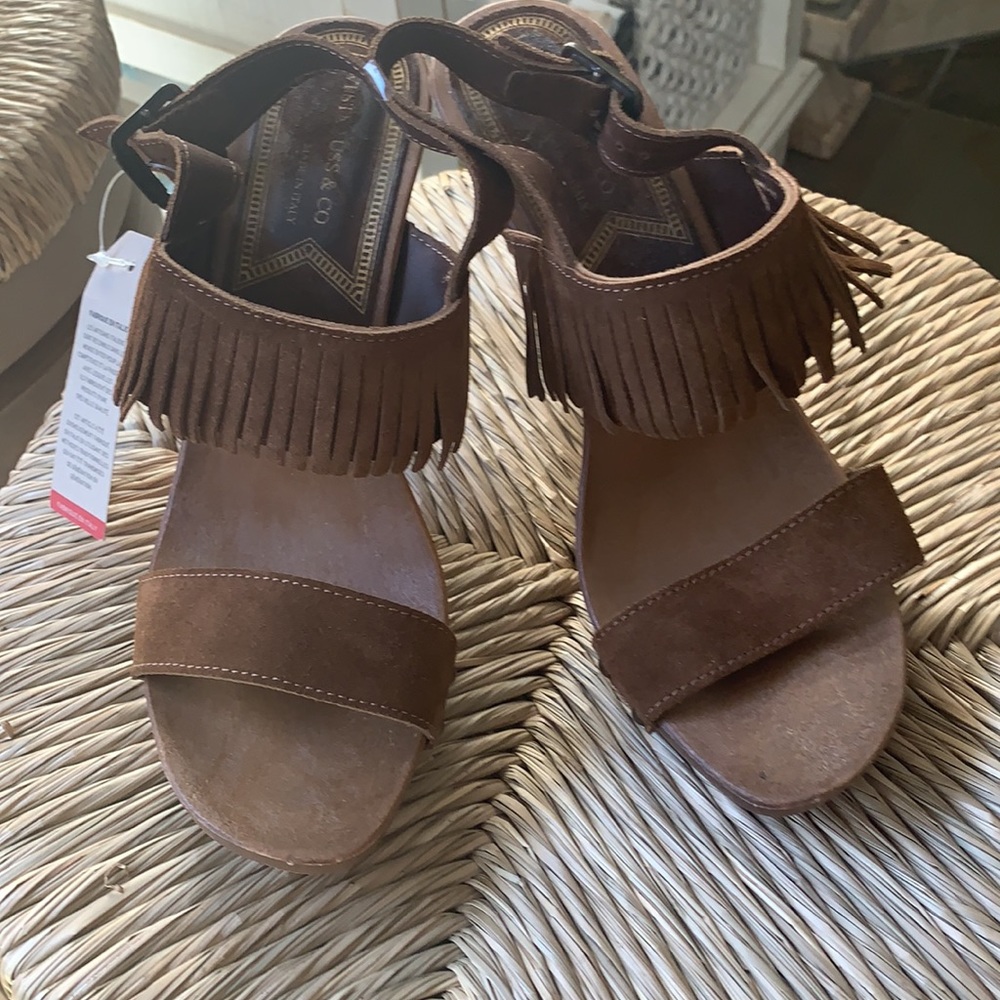 Brown Suede sandals with fringe - Picture 2 of 12